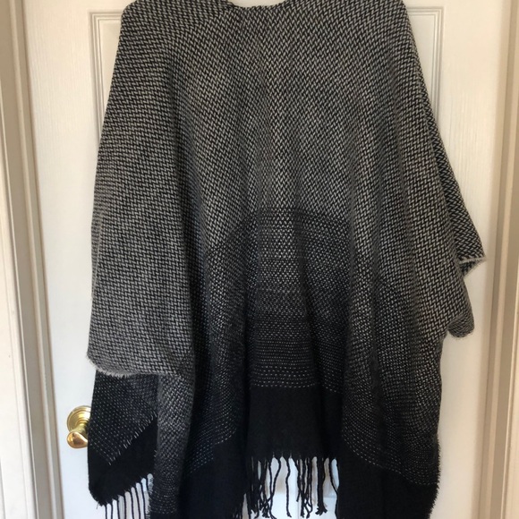 Anna Taylor Wrap. Light weight orig$79 - Picture 4 of 4